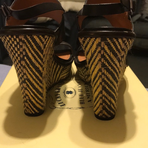 SALE! Lucky Brand sandals - Picture 7 of 8